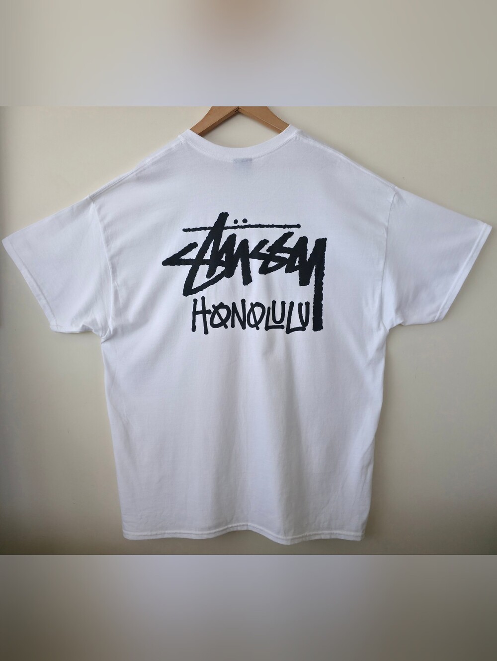 Stussy Honolulu Chapter T-shirt WHITE Size XL NWOT Archived Cut Tag